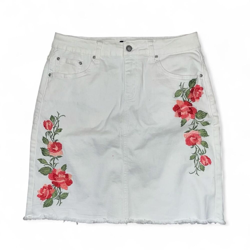 Y2K 2000 Earl Jean Women's White and Red Embroidered Floral Denim Skirt SZ 10